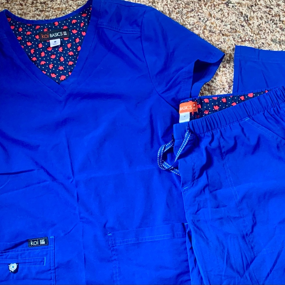 Koi Blue Scrub Set